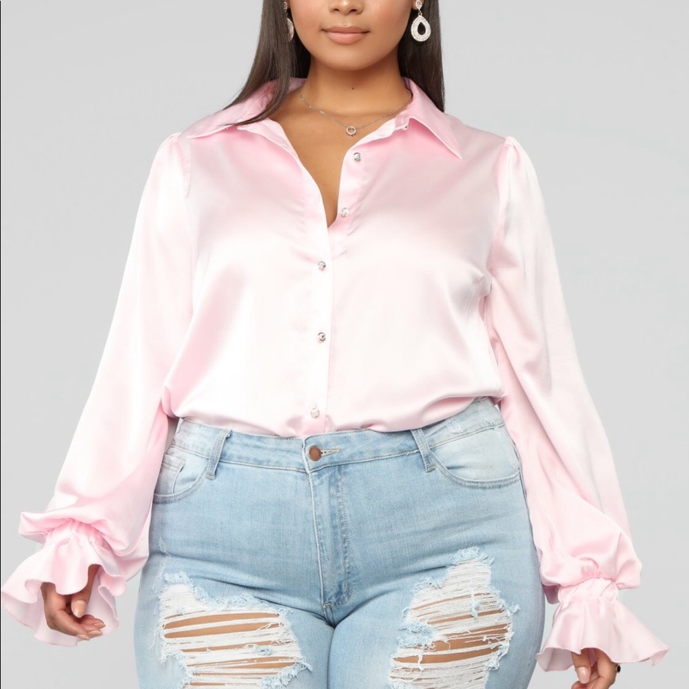 NWT Fashion Nova Button up Top
